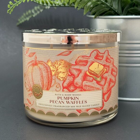 BBW Pumpkin Pecan Waffles Bath & Body Works 3 Wick Candle - Picture 1 of 10